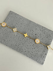 Vancleef-Inspired Bracelet – Timeless Luxury
